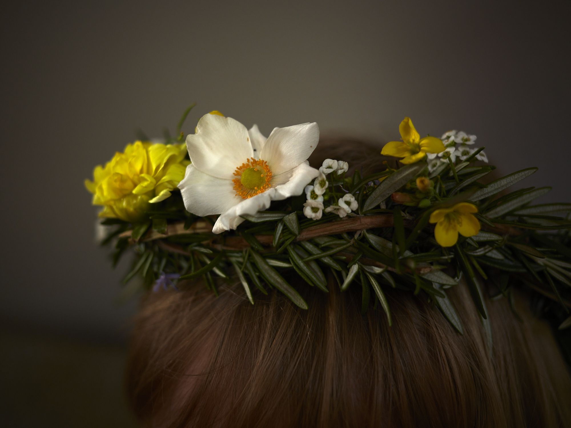 An image of a flower wreath.